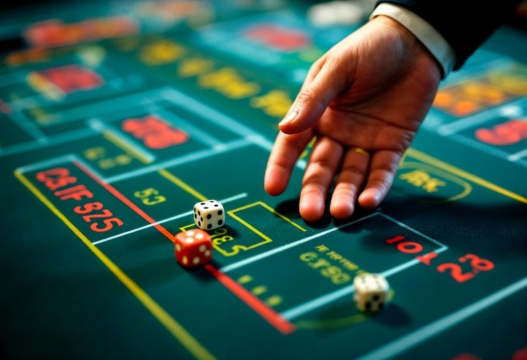 Mobile phone showing marked bingo card with winning pattern highlighted on apk jayaslot app